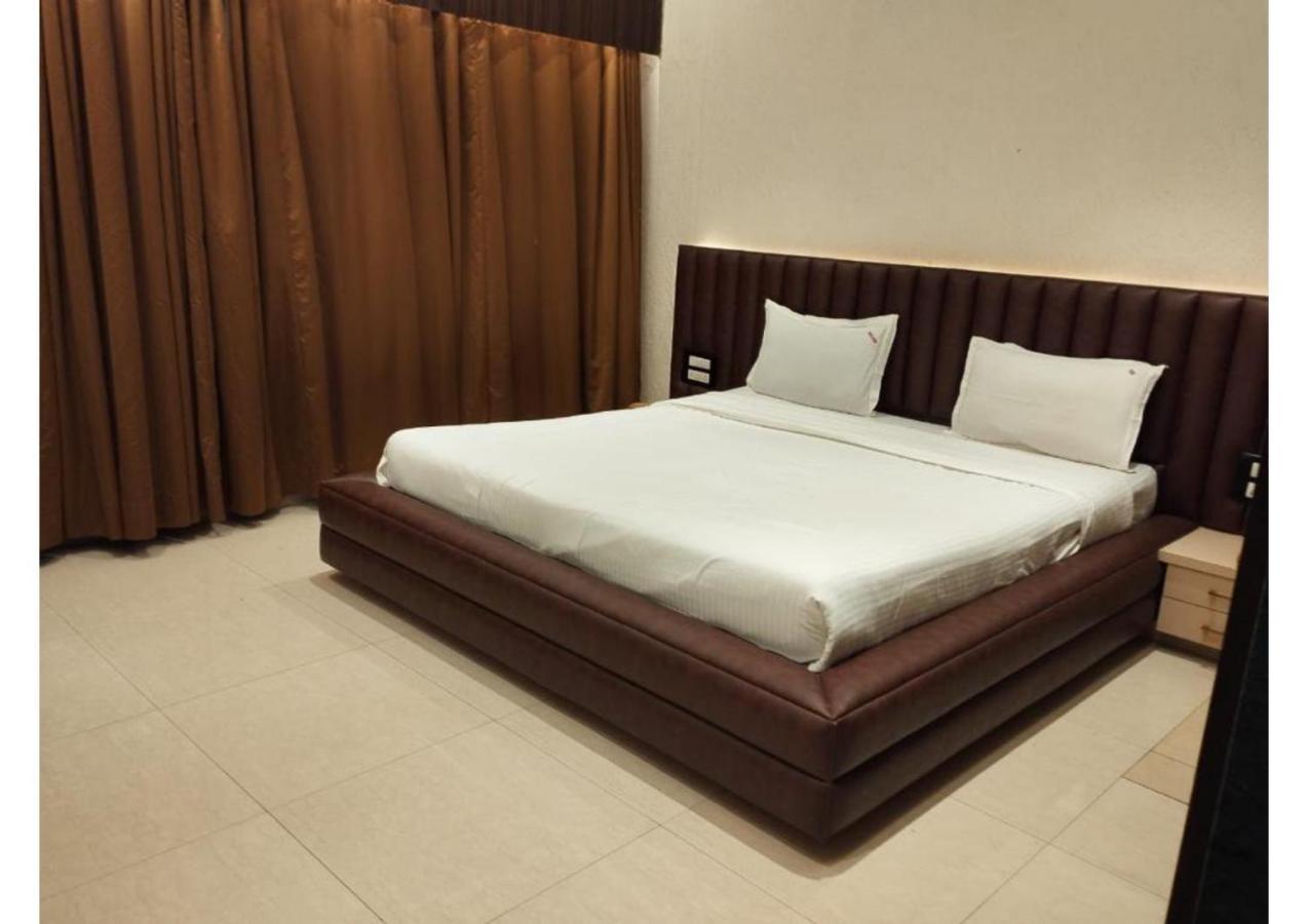 Air Infinity Casa Pool 5Bhk Villa Igatpuri Exterior photo